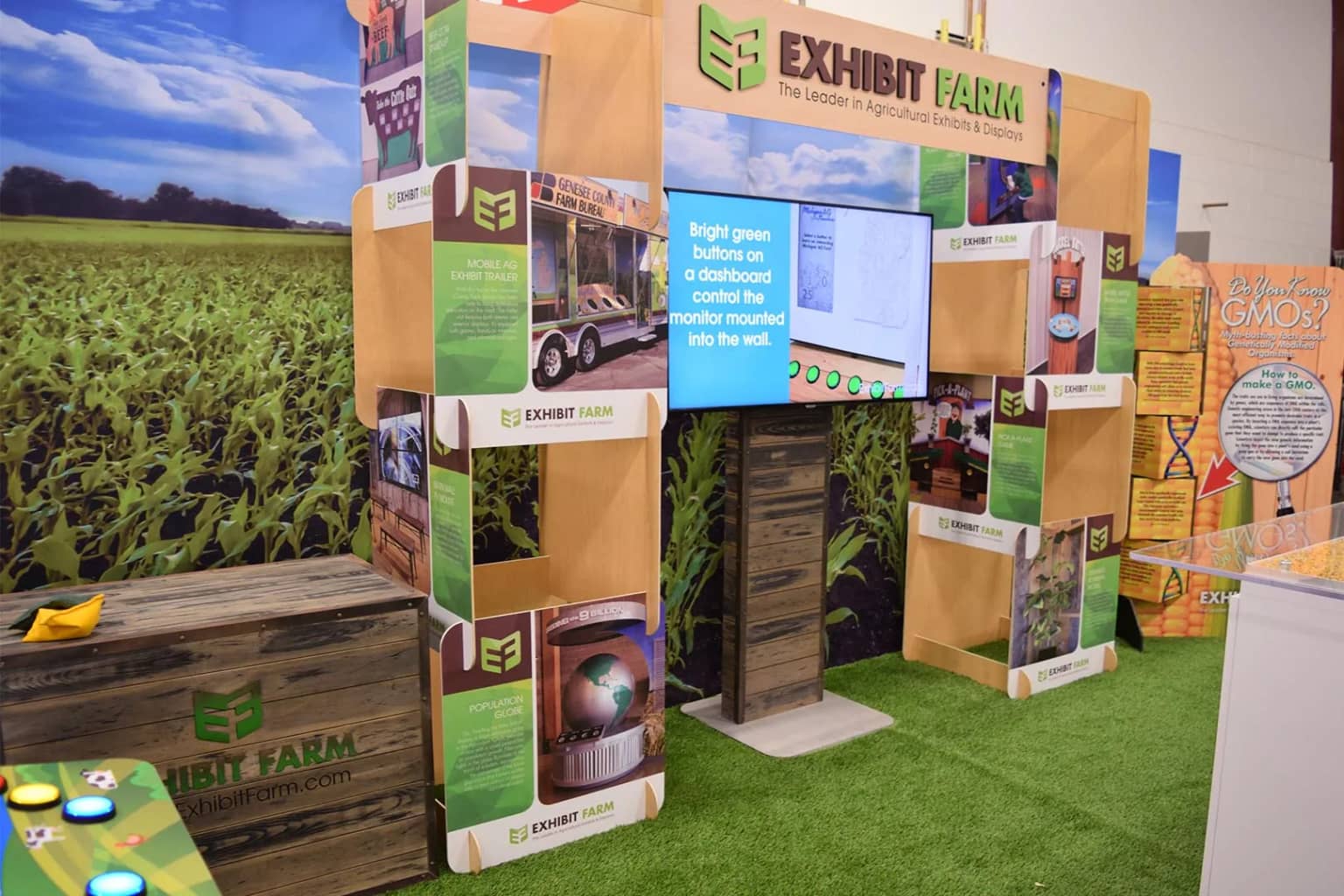 Event displays and brochures printed by MSE Printing for impactful brand presence